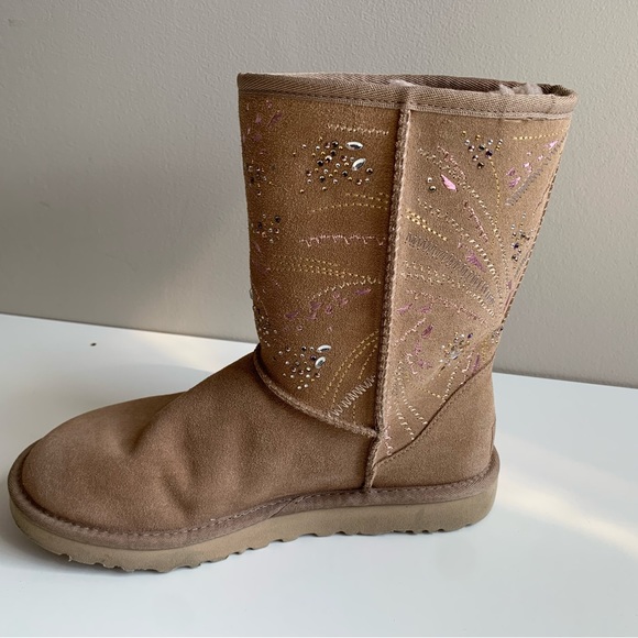 UGG Classic Gold Short Burst Boot - Picture 5 of 13